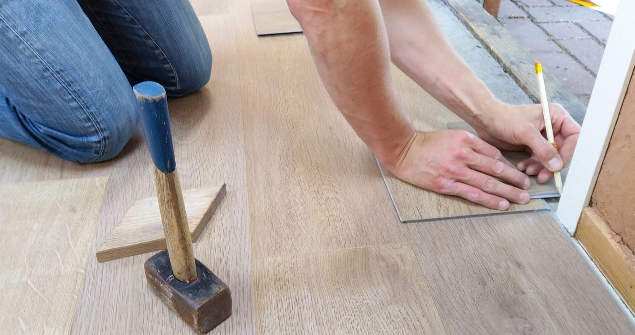 Cât de rezistent e parchetul de 10 mm? | Onyx Residence Iași